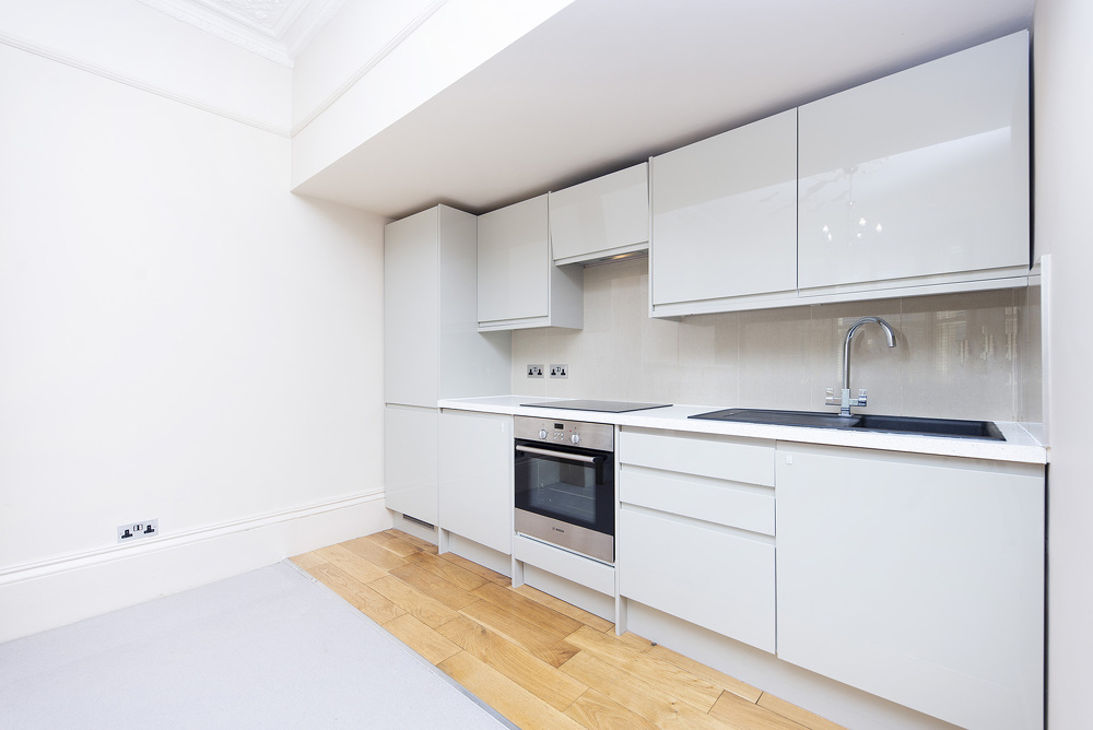 house or flat for sale or rent in south west London